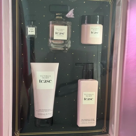 Victoria's Secret Tease Gift Box - Picture 3 of 5